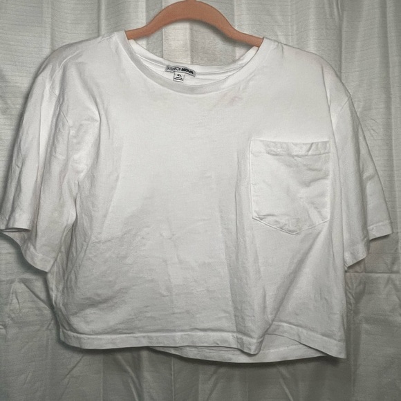 FASHION NOVA Cropped White Tee - Picture 1 of 1